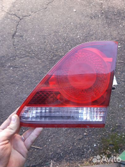 Задний фонарь краун атлет кузов182