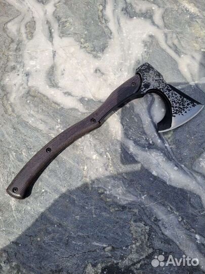 Топор кованый 
