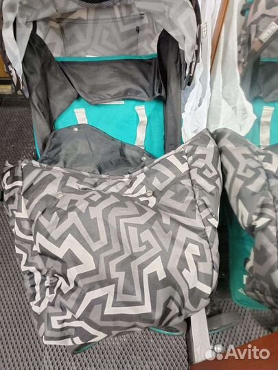 Прогулочная коляска трость