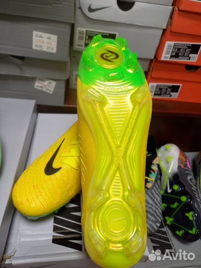 Футбольные Бутсы nike phantom luna elit FG