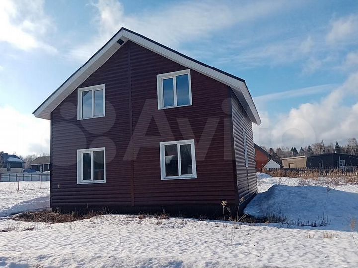 Коттедж 121 м² на участке 12 сот.