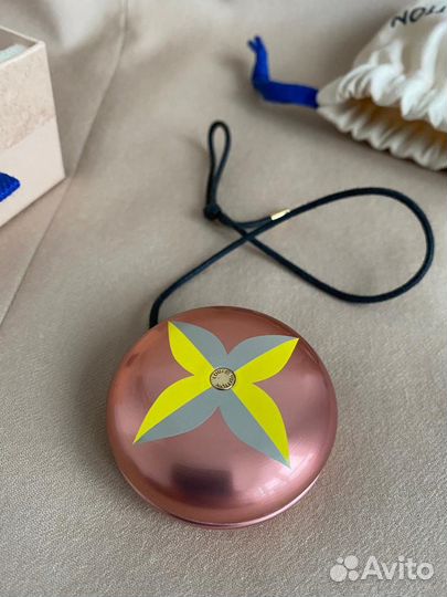 Йо-йо Louis Vuitton