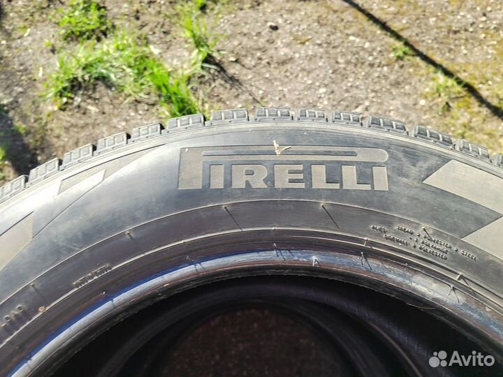 Pirelli Ice Zero 225/65 R17 106T