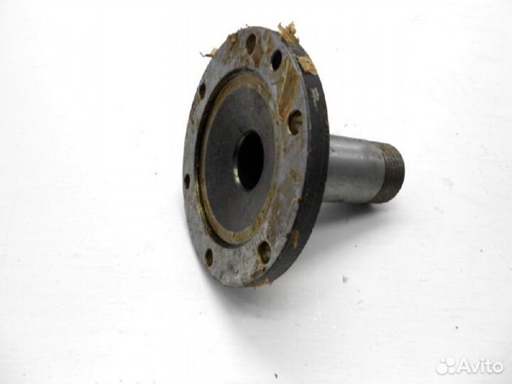 Цапфа УАЗ колесного редуктора в сборе