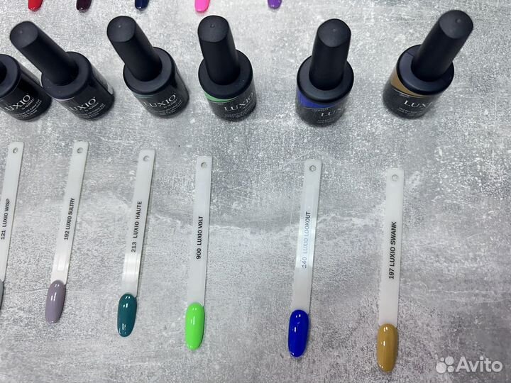 Гель лак luxio