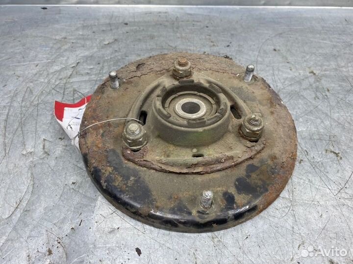 Опора передней пружины верхняя Audi 100 C4