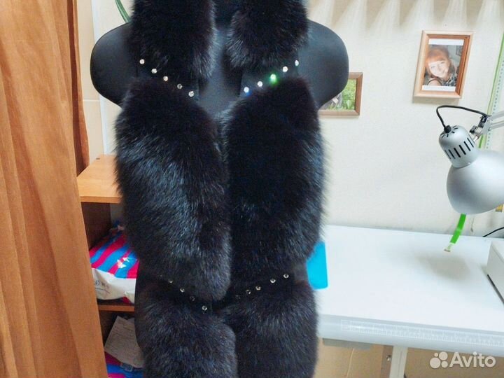 Меховой воротник песец черный