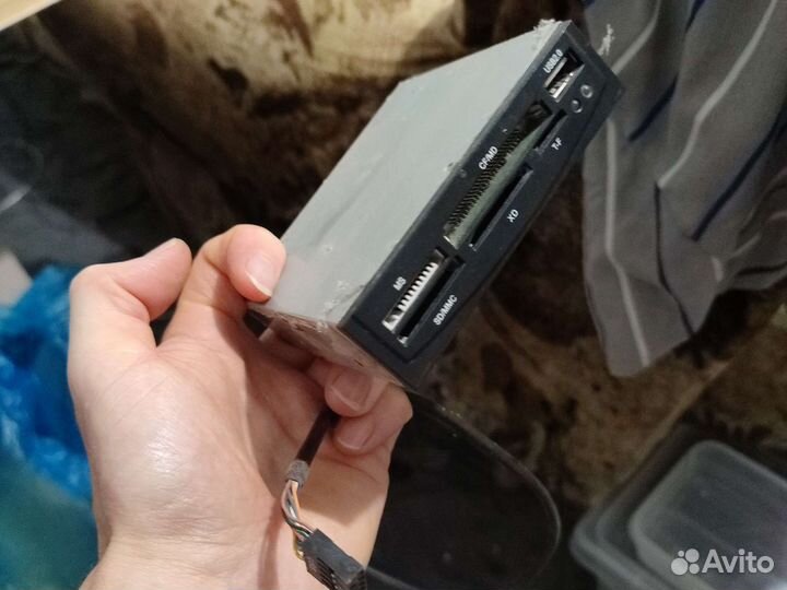 Картридер в 3.5 отсек