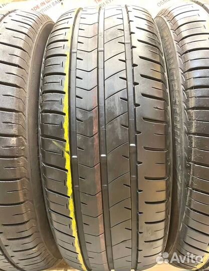 Bridgestone Ecopia NH100 RV 215/55 R17 89L