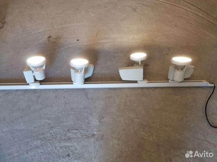 Трековые светильник lug robin