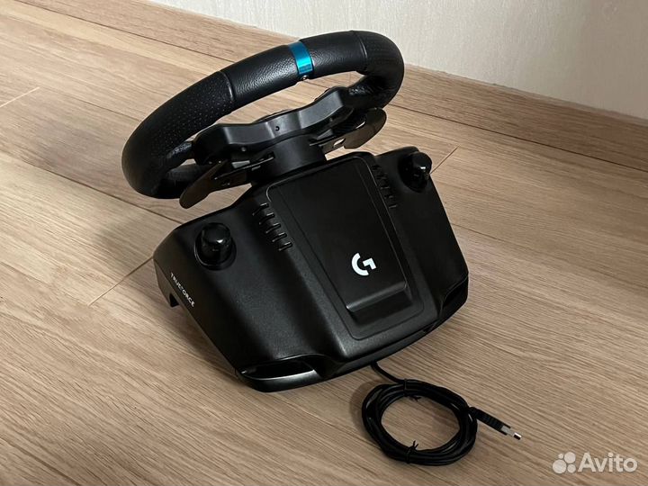 Игровой руль Logitech G923 Trueforce с кпп