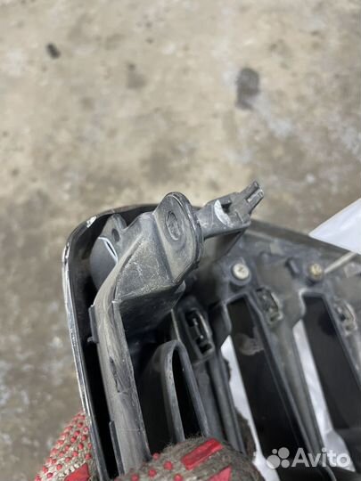 Решетка радиатора toyota land cruiser 200