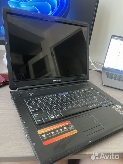 Ноутбук на запчасти