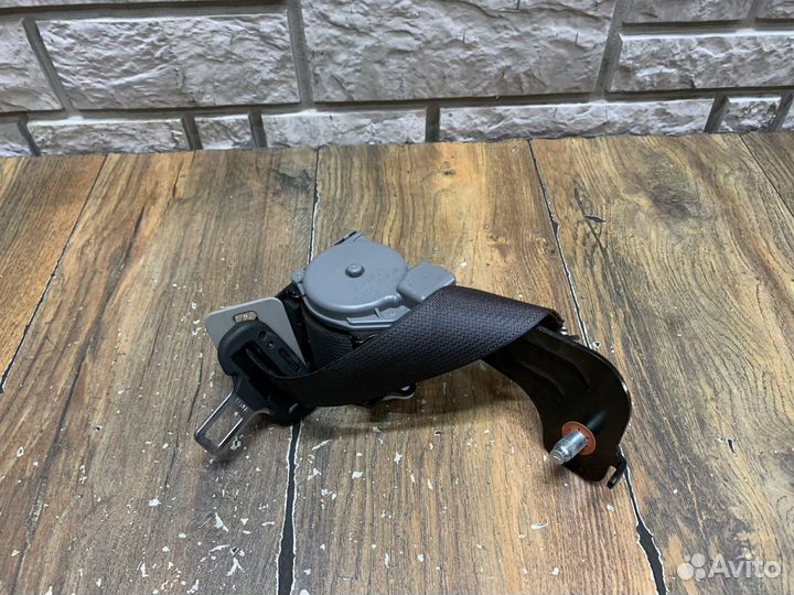 Hyundai Genesis G80 Ремень безопасности задний