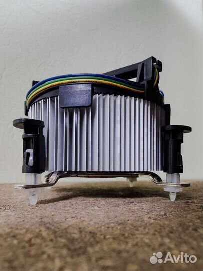 Боксовый кулер Intel LGA 775