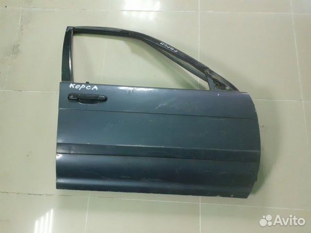 Дверь передняя правая Toyota Corsa L40