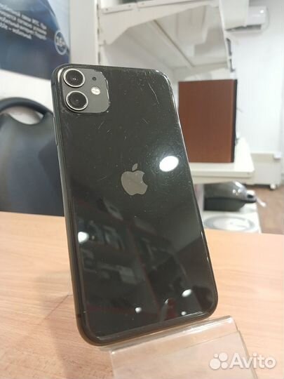 iPhone 11, 64 ГБ