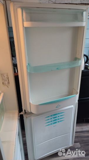 Холодильник бу stinol