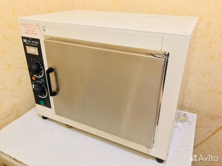 Сухожаровой стерилизатор TAU steril clinic automat