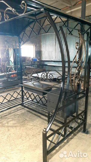 Кованые мангалы с крышей