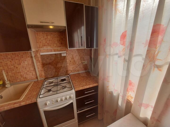 2-к. квартира, 49 м², 4/9 эт.