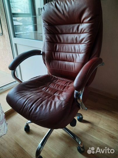 Компьютерное кресло