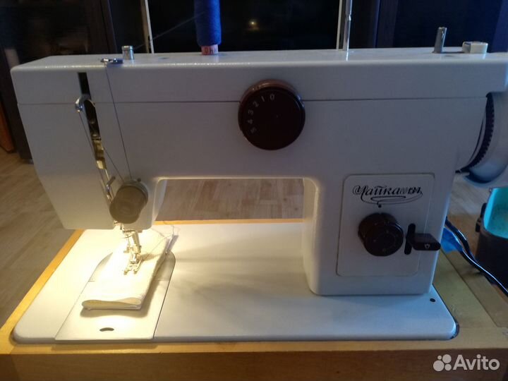 Швейная машинка чайка 134