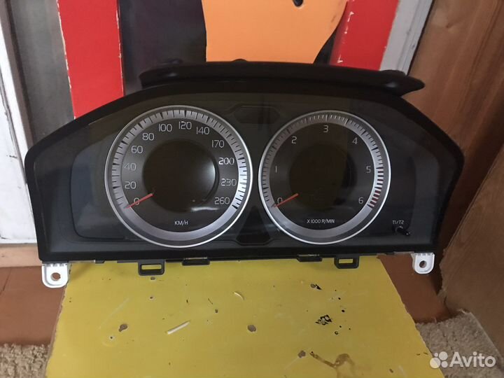 Приборная панель Volvo хc70