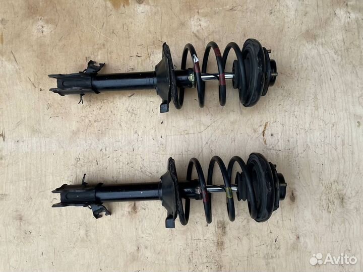 Передние стойки Nissan X-Trail T30