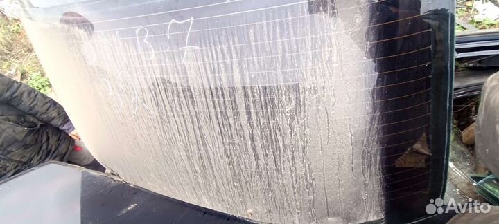 Стекло BMW e32