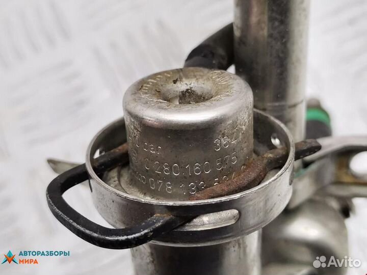 Топливная рампа Audi A4 B6 2003 06C133681K