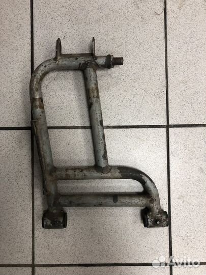 Рычаг задний нижний Arctic cat thundercat 1000