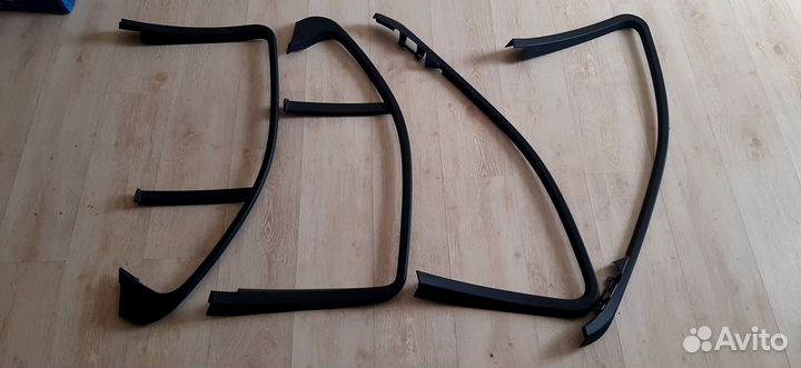 Накладка двери Mercedes C-Class W204