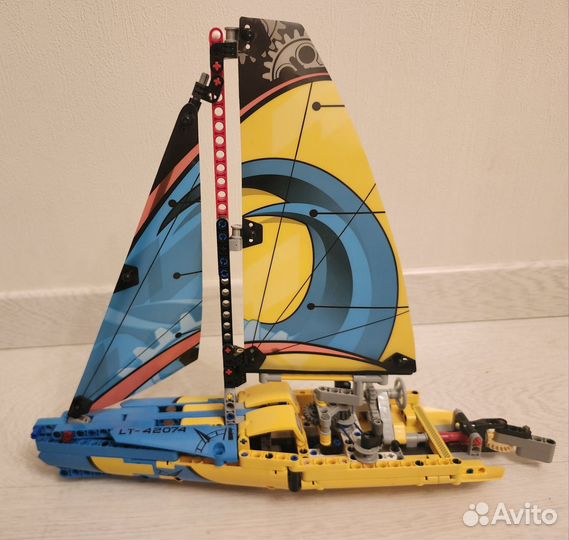 Lego Technic 42074 Гоночная яхта