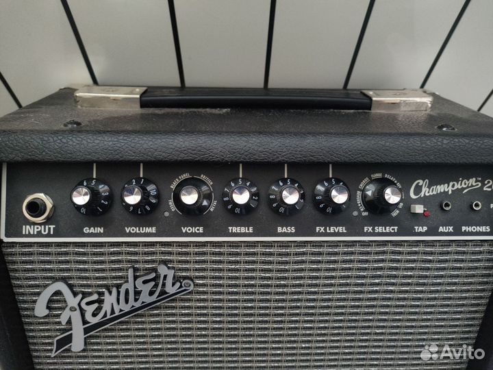 Гитарный комбоусилитель fender champion 20