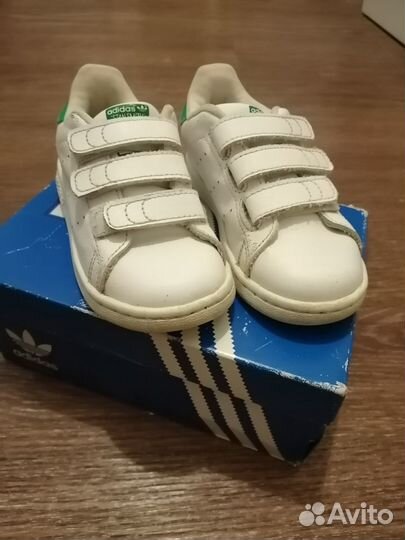 Кроссовки Adidas