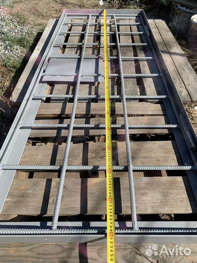 Дверь решетка