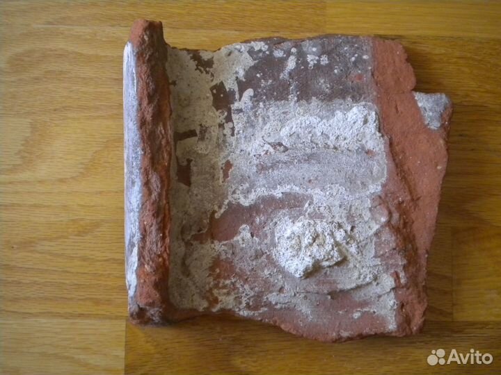 Старинный изразец 17-18 век 3шт.(цена разная)