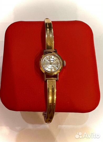 Золотые часы женские Мактайм СССР