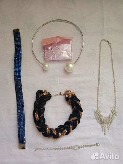 Чокер, ожерелье