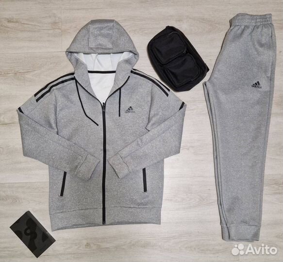 Спортивный костюм adidas