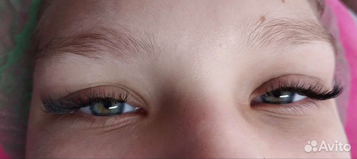 Окрашивание бровей краской