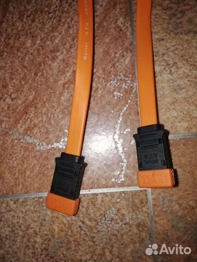 Кабель SATA новый