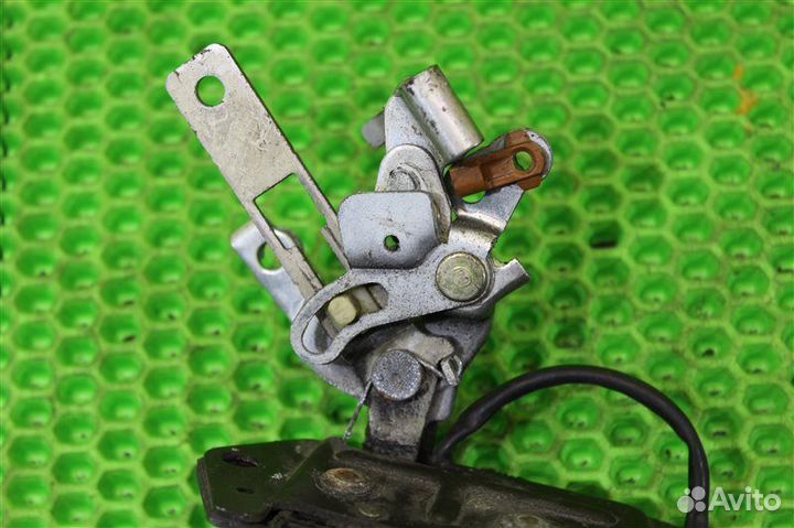 Замок багажника Toyota Town Ace Noah SR40 3S-FE