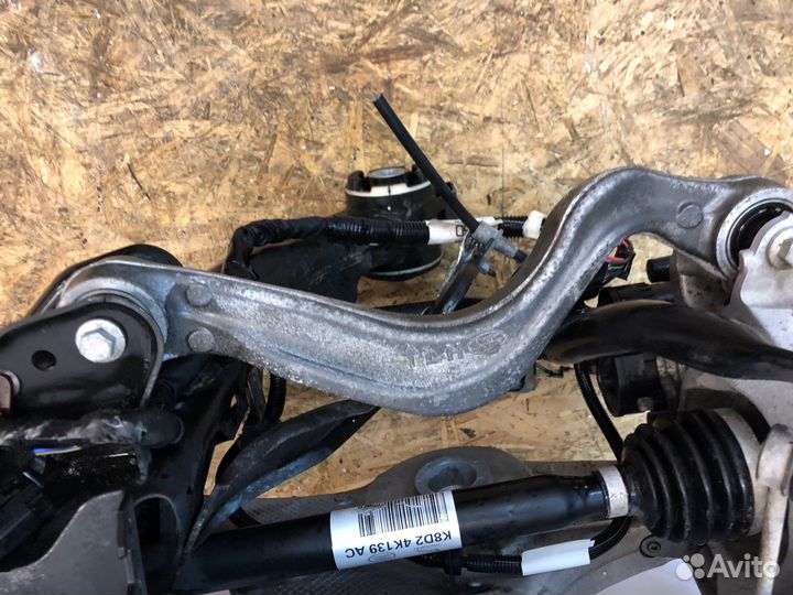 Рычаг задний левый Range Rover Evoque L551 2020г