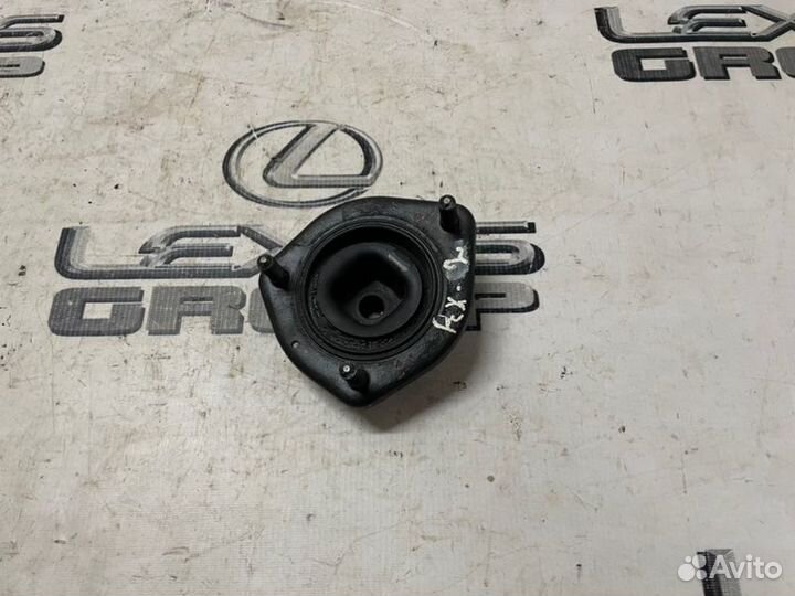 Опора амортизатора прав. зад. Lexus RX400h