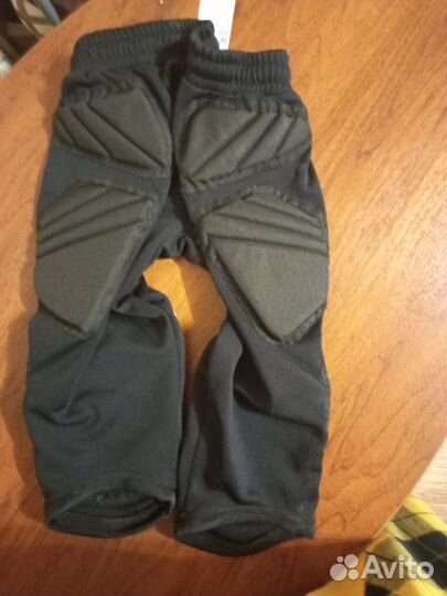 Шорты вратарские футбольные