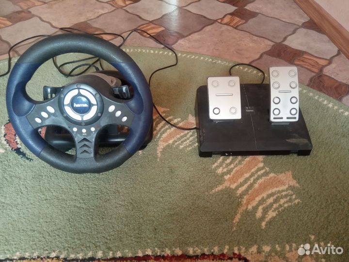 Игровой руль с педалями