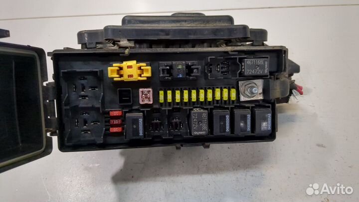 Блок предохранителей Jeep Grand Cherokee