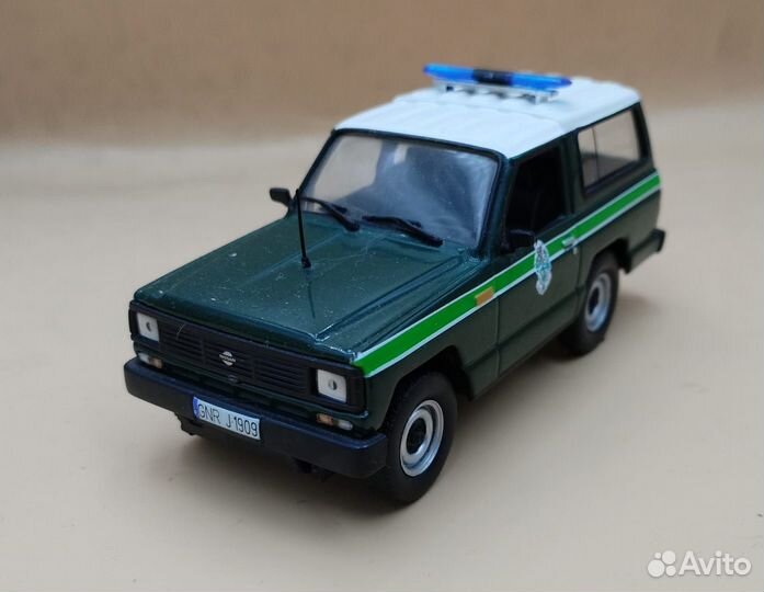 Модель автомобиля Nissan Patrol 1/43